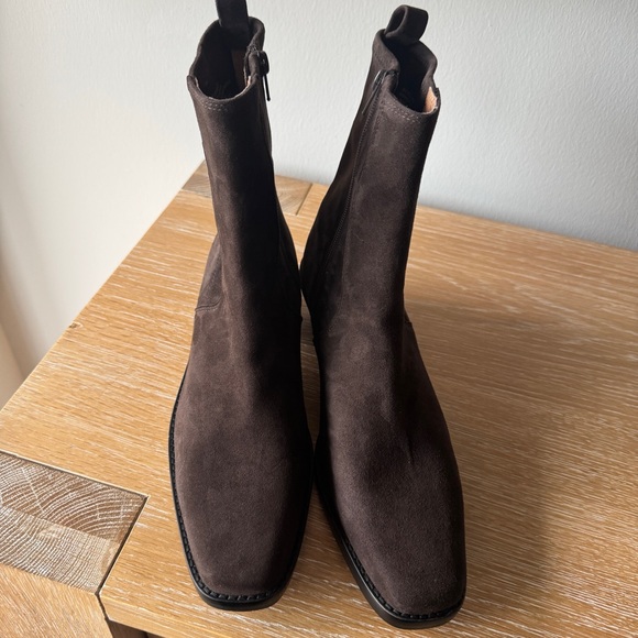*Brand New* MADEWELL The Idris Ankle Boot in Dark Carob Suede Size 10 - Picture 4 of 16